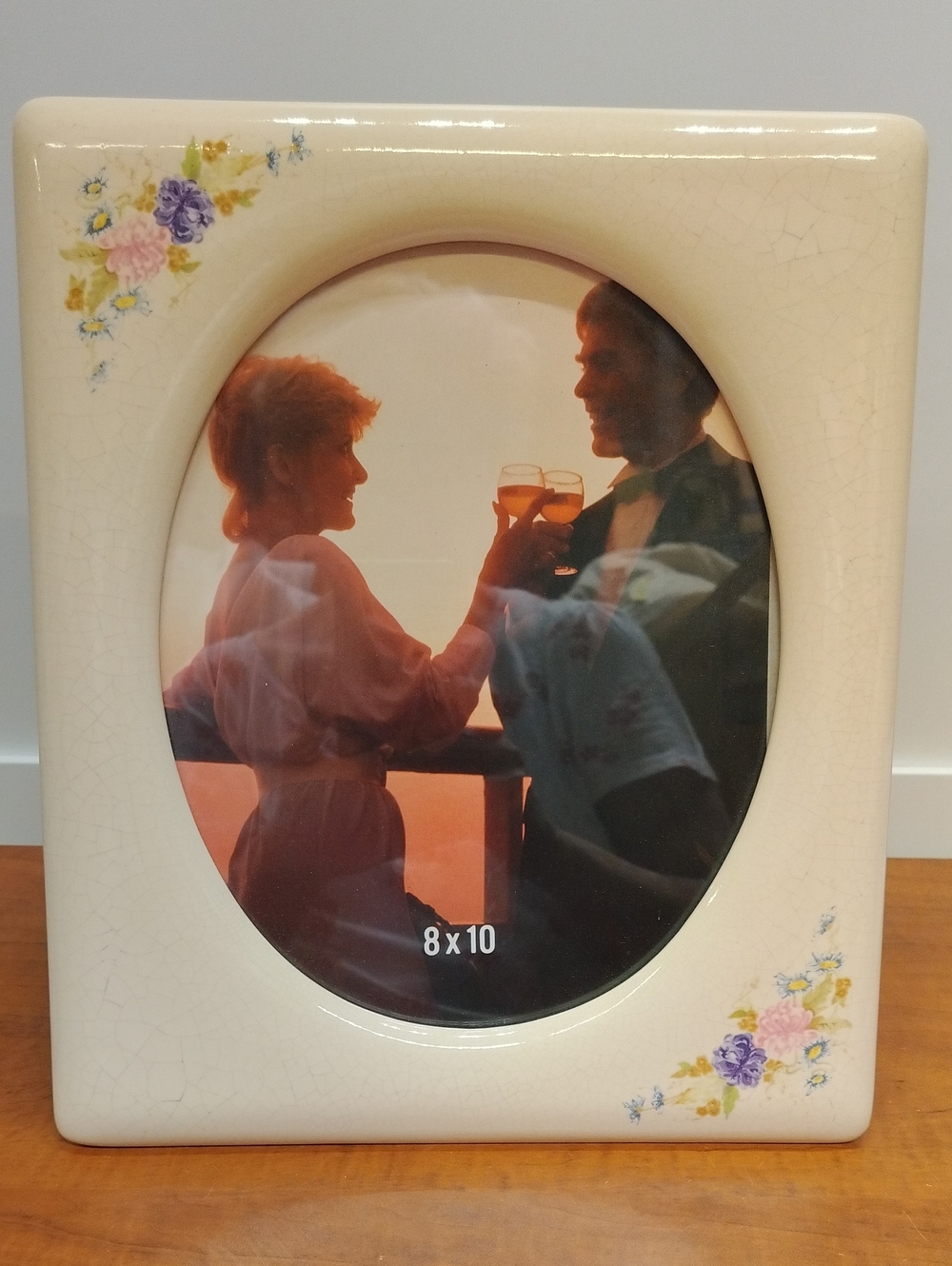 Vintage Cottagecore Ceramic Floral Oval Picture Frame With Lots Of Creasing